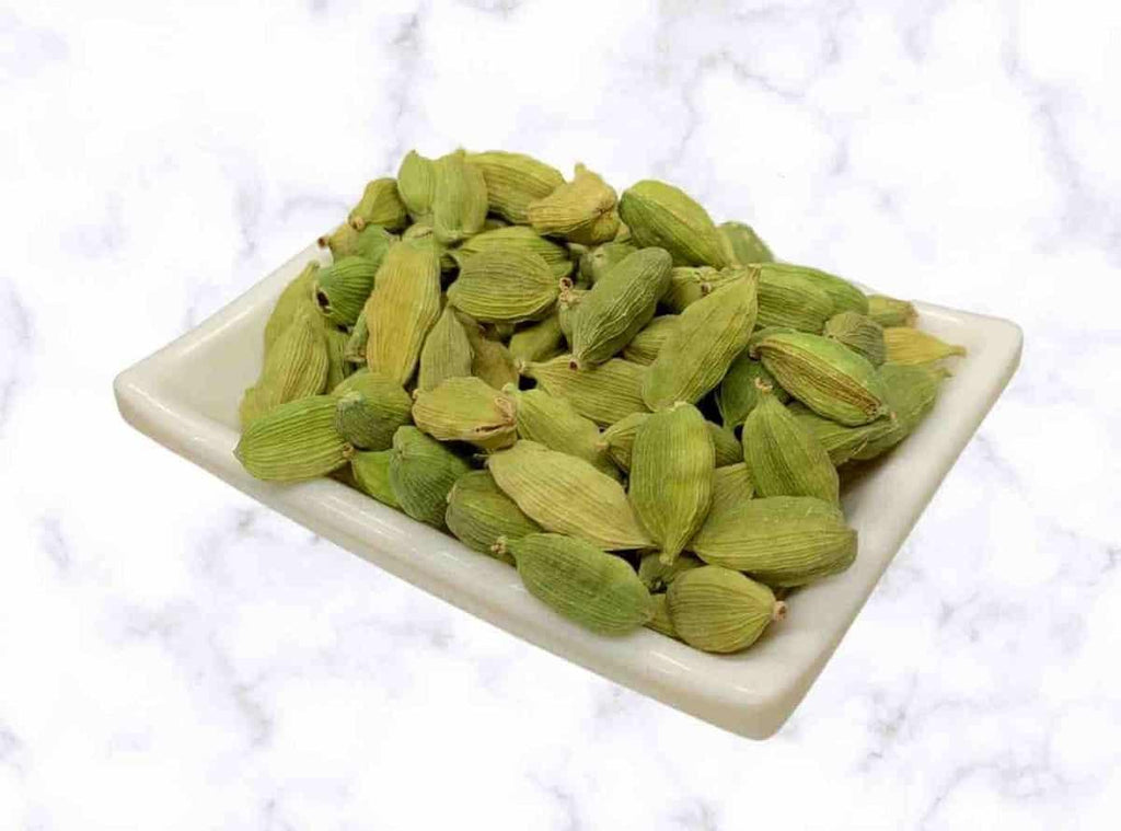 Green Cardamom | Elaichi | Elakkai | ilaayachee | Elakki | Yalakulu